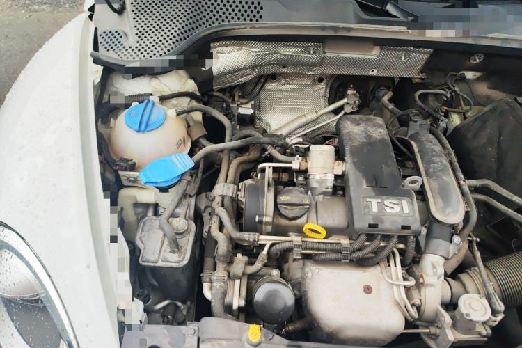 Used Volkswagen Beetle 2014 1.2TSI Comfort Model Engine Bay Right