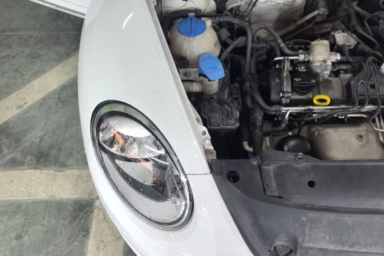 Used Volkswagen Beetle 2014 1.2TSI Fashion Edition Engine Bay Right