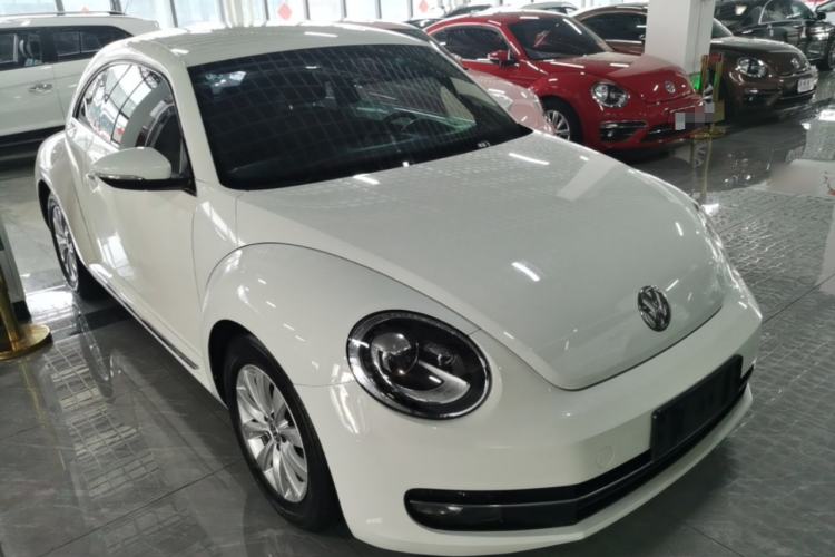 Used Volkswagen Beetle 2014 1.2TSI Fashion Edition Front Right 45 Deg