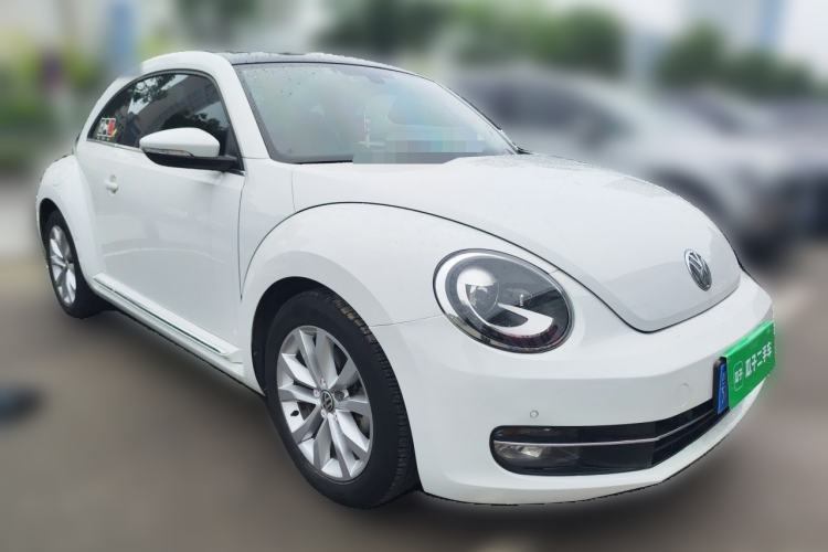 Used Volkswagen Beetle 2014 1.2TSI Comfort Model Front Right 45 Deg