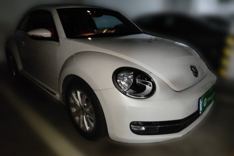 Used Volkswagen Beetle 2014 1.4TSI Fashion Edition Front Right 45 Deg