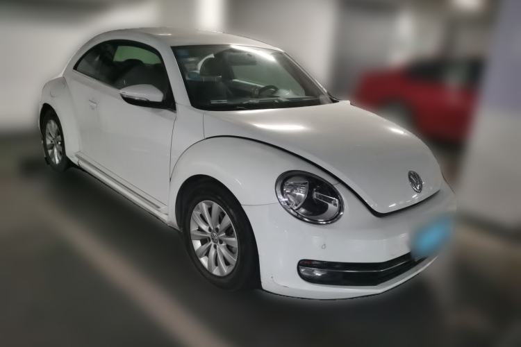Used Volkswagen Beetle 2014 1.4TSI Fashion Edition Front Right 45 Deg