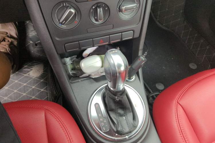 Used Volkswagen Beetle 2014 1.2TSI Fashion Edition Gear Lever