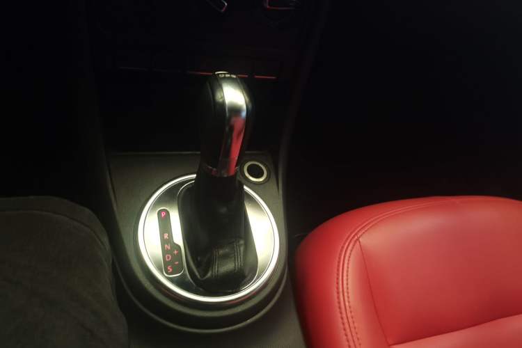 Used Volkswagen Beetle 2014 1.2TSI Fashion Edition Gear Lever