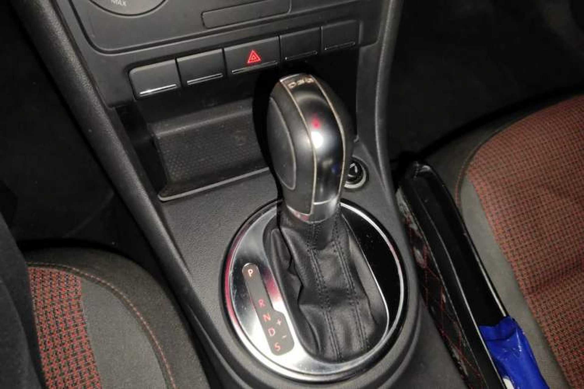 Used Volkswagen Beetle 2014 1.4TSI Fashion Edition Gear Lever