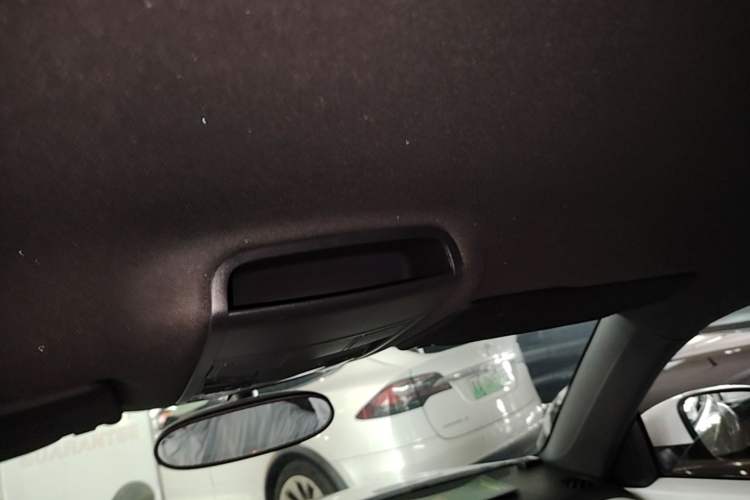 Used Volkswagen Beetle 2014 1.4TSI Fashion Edition Headliner