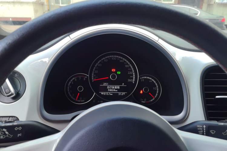 Used Volkswagen Beetle 2014 1.4TSI Fashion Edition Instrument Cluster