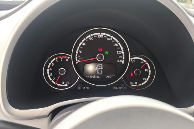 Used Volkswagen Beetle 2014 1.2TSI Fashion Edition Instrument Cluster
