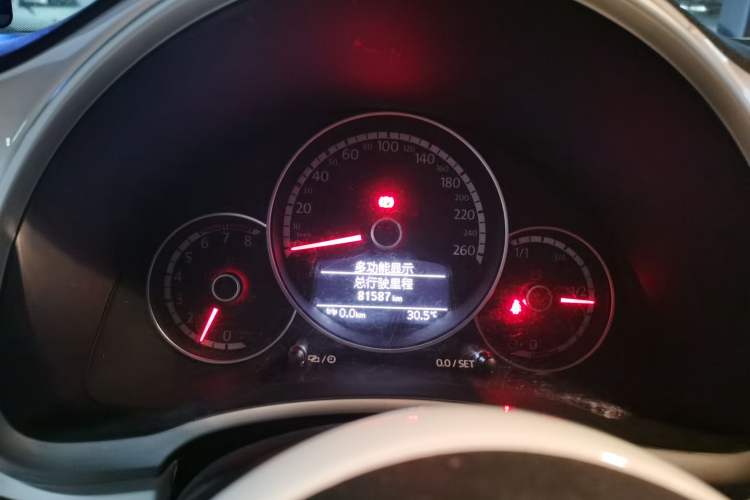 Used Volkswagen Beetle 2014 1.4TSI Fashion Edition Instrument Cluster