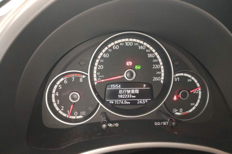Used Volkswagen Beetle 2014 1.4TSI Fashion Edition Instrument Cluster