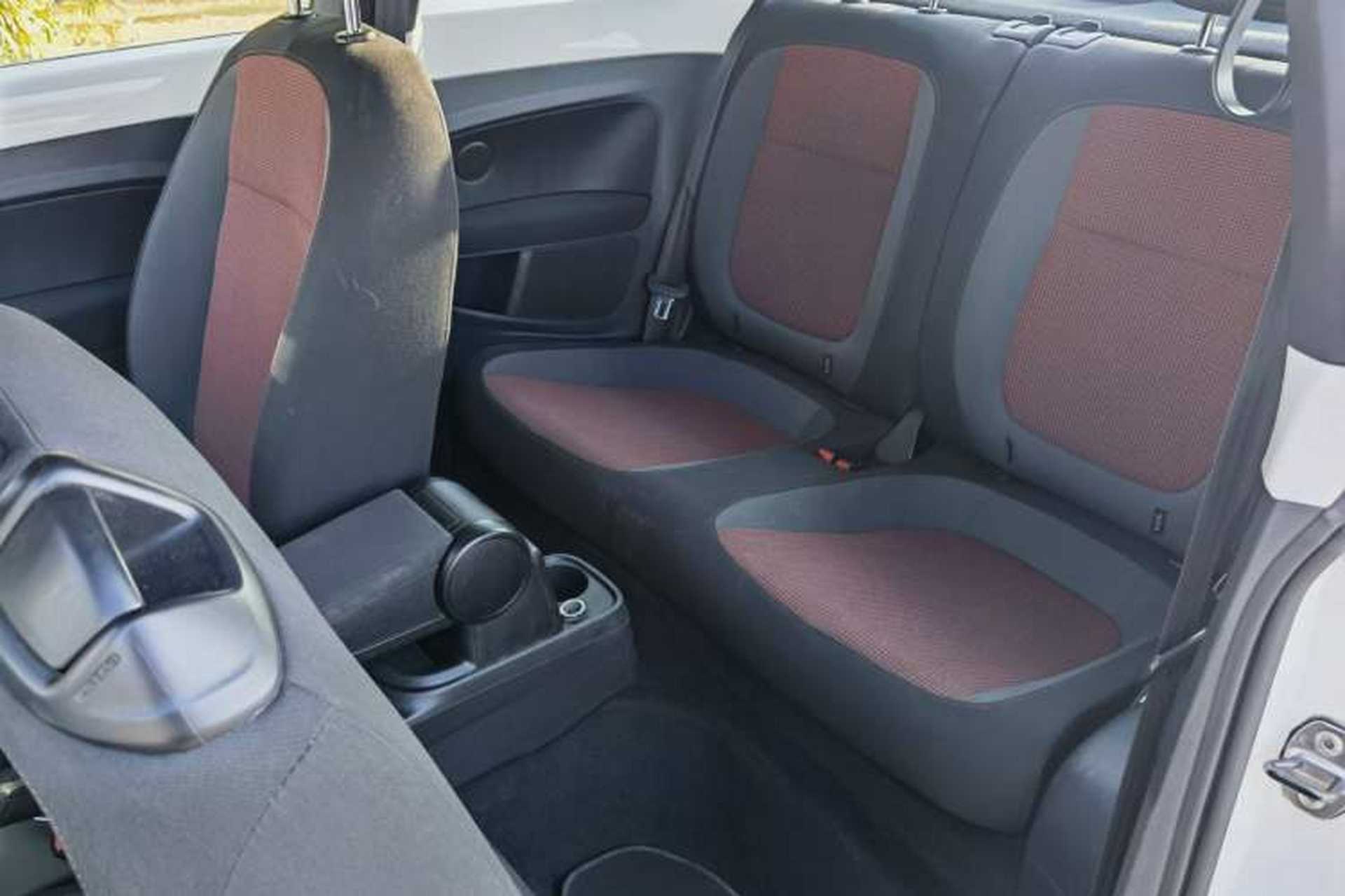 Used Volkswagen Beetle 2014 1.4TSI Fashion Edition Interior 4