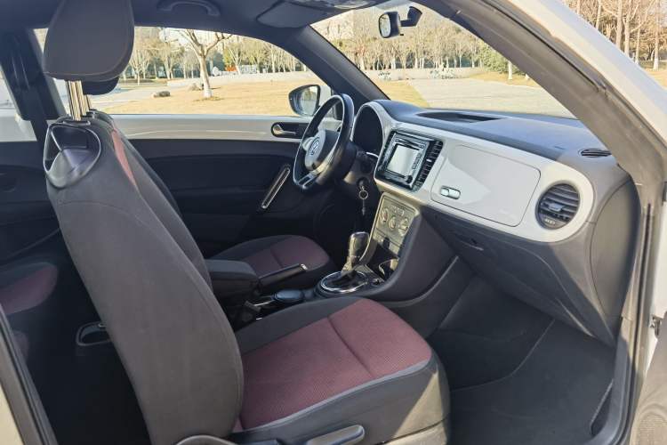 Used Volkswagen Beetle 2014 1.4TSI Fashion Edition Interior 5