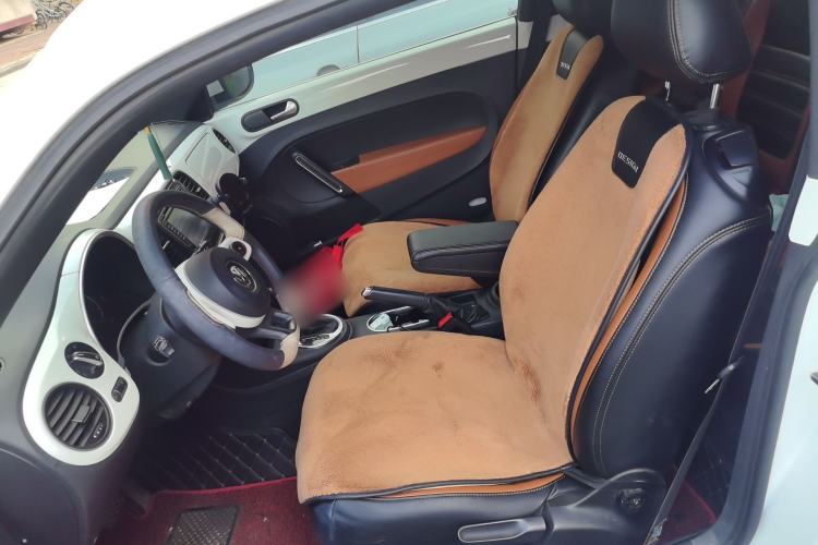 Used Volkswagen Beetle 2014 1.4TSI Fashion Edition Left Front Seat