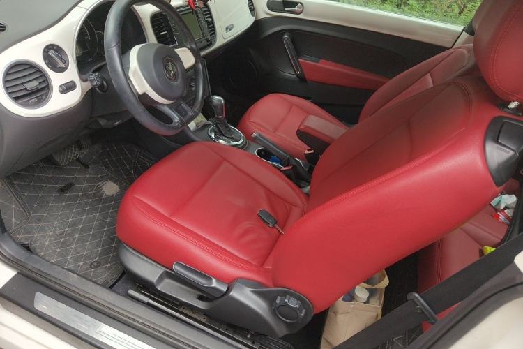 Used Volkswagen Beetle 2014 1.2TSI Fashion Edition Left Front Seat