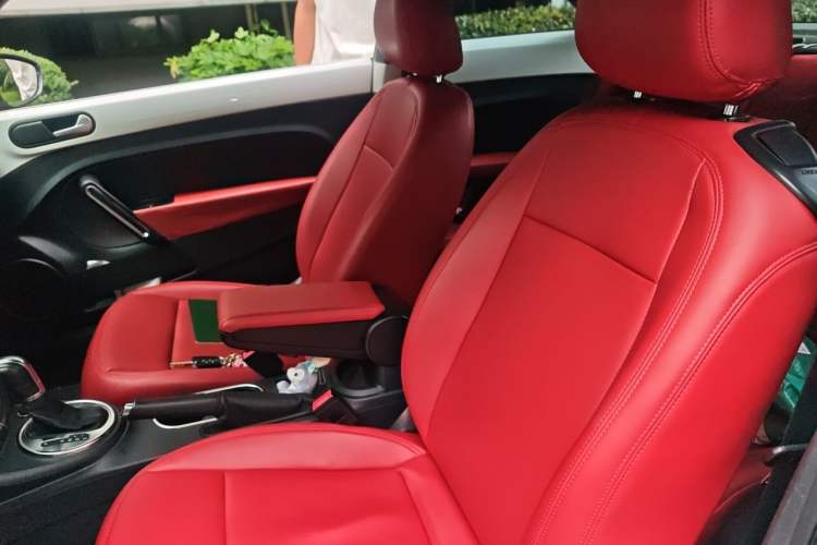 Used Volkswagen Beetle 2014 1.2TSI Fashion Edition Left Front Seat