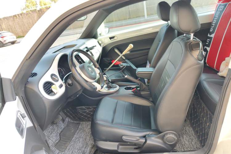 Used Volkswagen Beetle 2014 1.2TSI Fashion Edition Left Front Seat