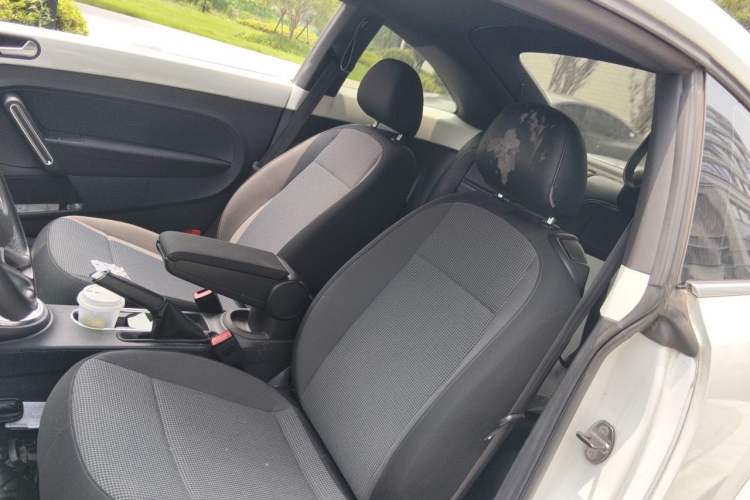 Used Volkswagen Beetle 2014 1.4TSI Fashion Edition Left Front Seat