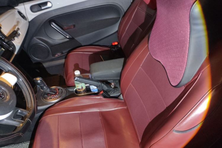 Used Volkswagen Beetle 2014 1.4TSI Fashion Edition Left Front Seat