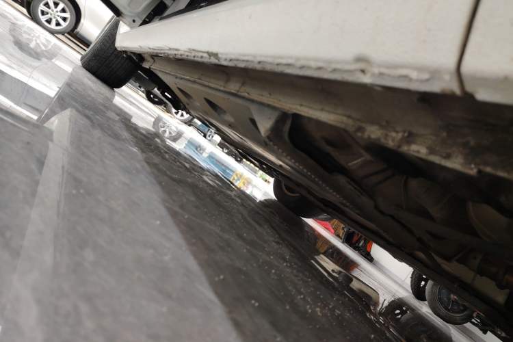 Used Volkswagen Beetle 2014 1.4TSI Fashion Edition Left Side Sill