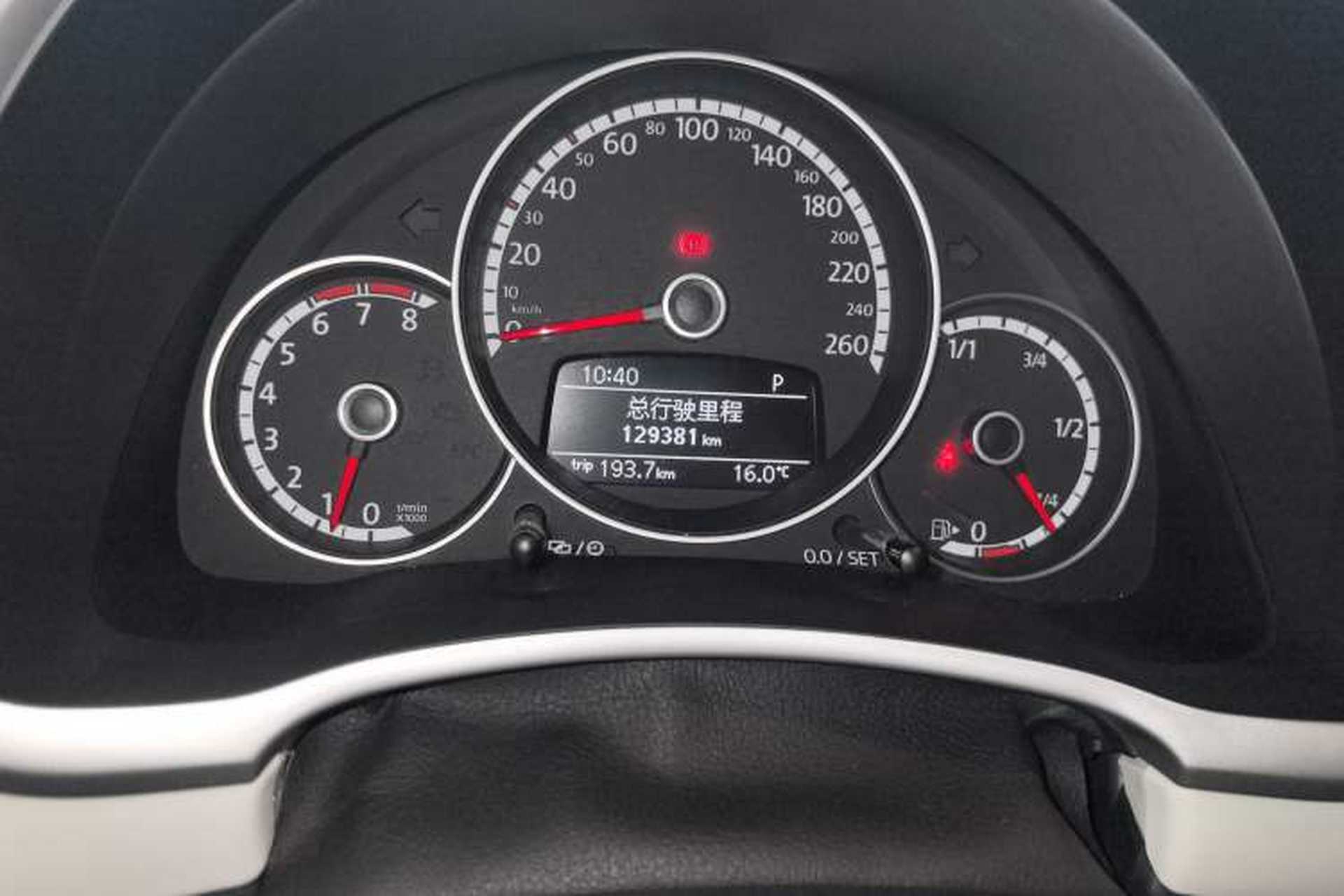Used Volkswagen Beetle 2014 1.2TSI Fashion Edition Odometer Close Up