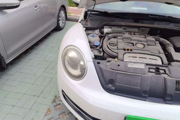 Used Volkswagen Beetle 2014 1.4TSI Fashion Edition Right Front Headlight