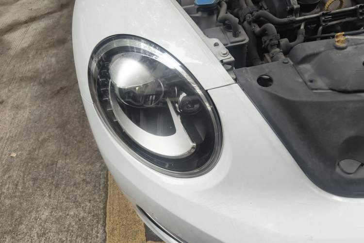 Used Volkswagen Beetle 2014 1.2TSI Comfort Model Right Front Headlight