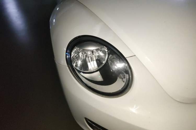 Used Volkswagen Beetle 2014 1.2TSI Fashion Edition Right Front Headlight