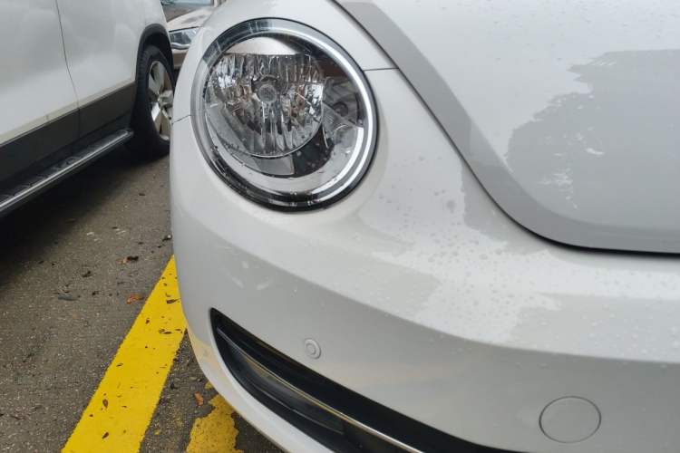 Used Volkswagen Beetle 2014 1.4TSI Fashion Edition Right Front Headlight