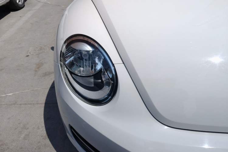 Used Volkswagen Beetle 2014 1.4TSI Fashion Edition Right Front Headlight