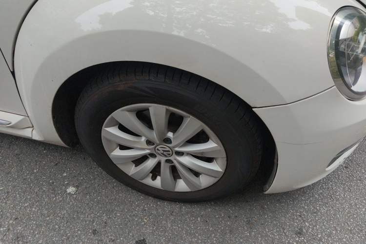Used Volkswagen Beetle 2014 1.2TSI Fashion Edition Right Front Wheel Hub