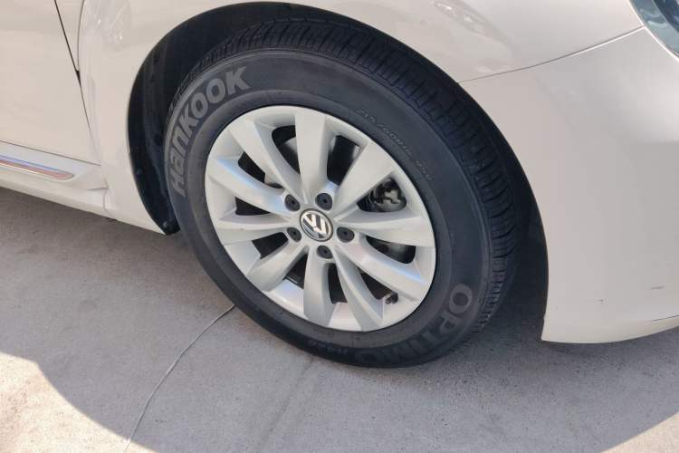 Used Volkswagen Beetle 2014 1.4TSI Fashion Edition Right Front Wheel Hub