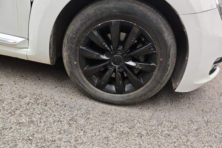 Used Volkswagen Beetle 2014 1.2TSI Fashion Edition Right Front Wheel Hub