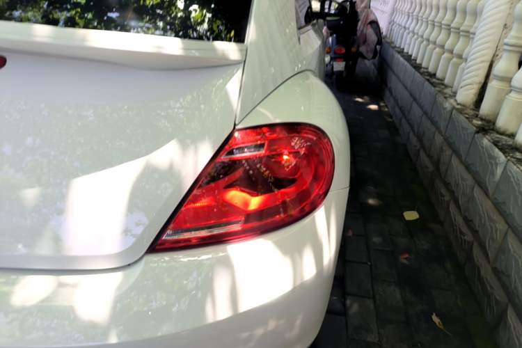 Used Volkswagen Beetle 2014 1.4TSI Fashion Edition Right Rear Taillight