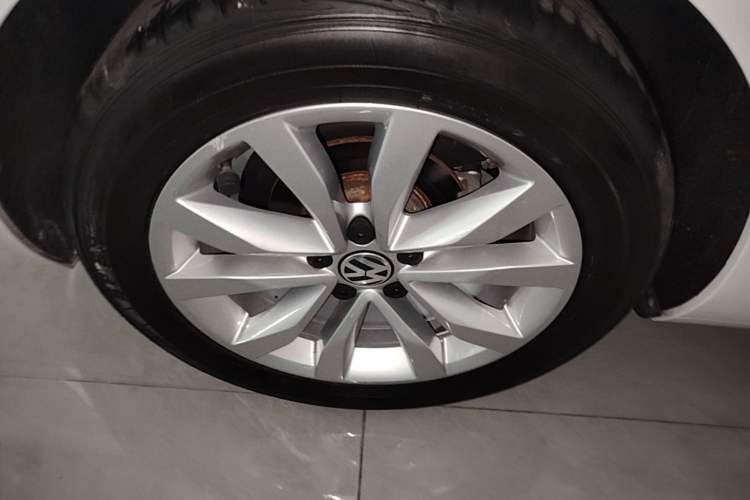 Used Volkswagen Beetle 2014 1.4TSI Fashion Edition Right Rear Wheel Hub