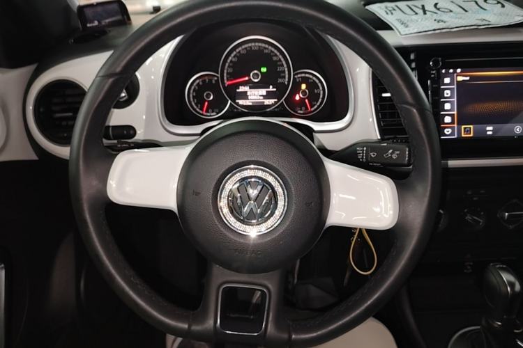 Used Volkswagen Beetle 2014 1.4TSI Fashion Edition Steering Wheel