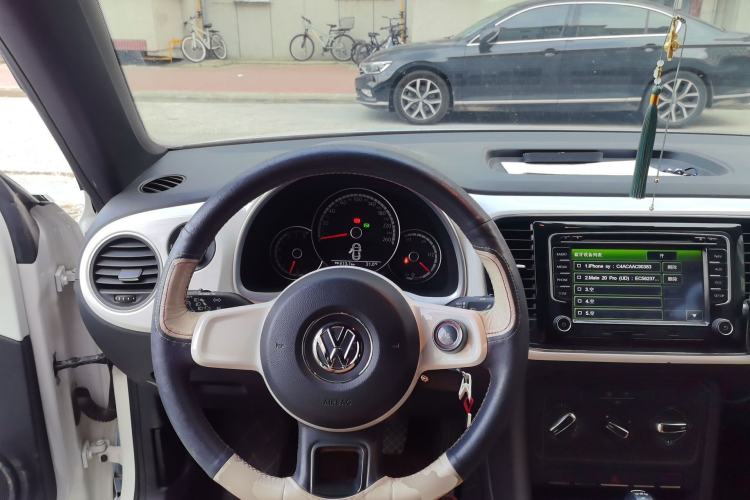Used Volkswagen Beetle 2014 1.4TSI Fashion Edition Steering Wheel