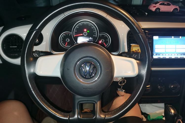 Used Volkswagen Beetle 2014 1.4TSI Fashion Edition Steering Wheel