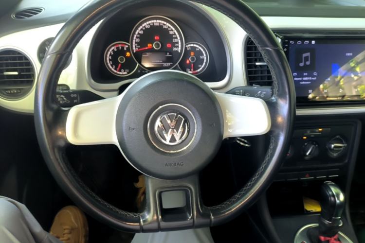 Used Volkswagen Beetle 2014 1.4TSI Fashion Edition Steering Wheel