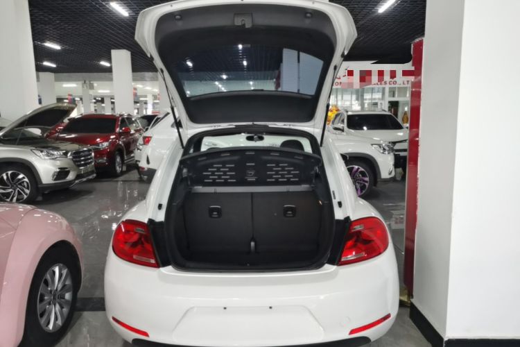 Used Volkswagen Beetle 2014 1.2TSI Fashion Edition Trunk