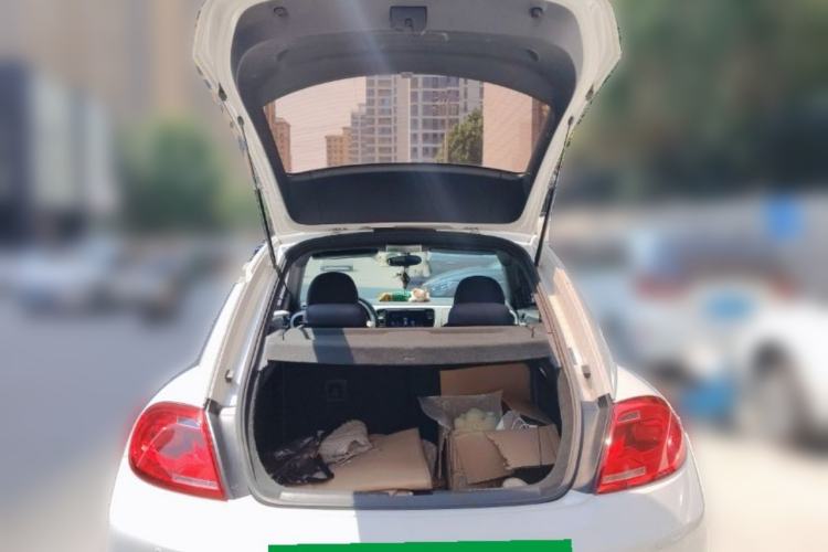 Used Volkswagen Beetle 2014 1.4TSI Fashion Edition Trunk