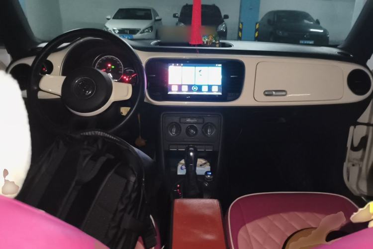 Used Volkswagen Beetle 2014 1.4TSI Fashion Edition Center Console