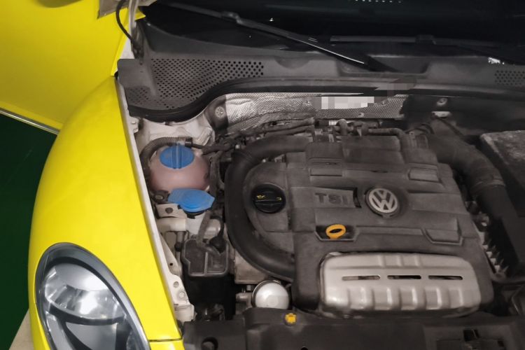 Used Volkswagen Beetle 2014 1.4TSI Fashion Edition Engine Bay Right