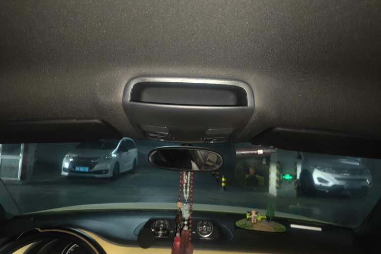 Used Volkswagen Beetle 2014 1.4TSI Fashion Edition Headliner