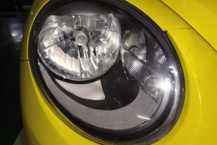 Used Volkswagen Beetle 2014 1.4TSI Fashion Edition Right Front Headlight