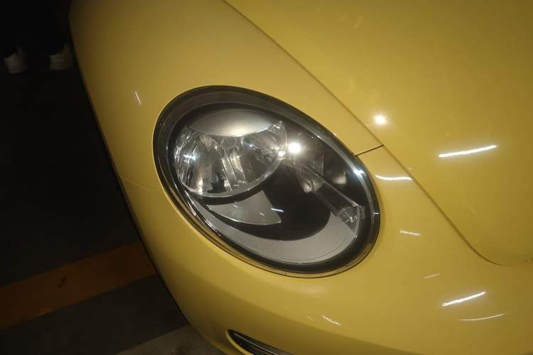 Used Volkswagen Beetle 2014 1.4TSI Fashion Edition Right Front Headlight