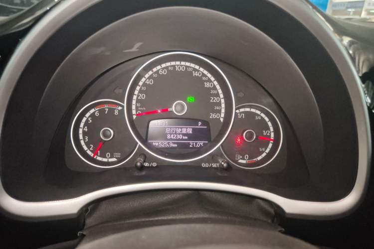 Used Volkswagen Beetle 2015 180TSI model Instrument Cluster