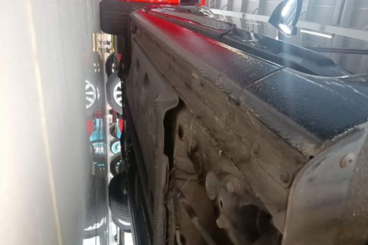 Used Volkswagen Beetle 2015 180TSI model Left Side Sill
