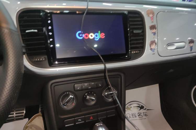 Used Volkswagen Beetle 2015 180TSI model Audio And AC Panel