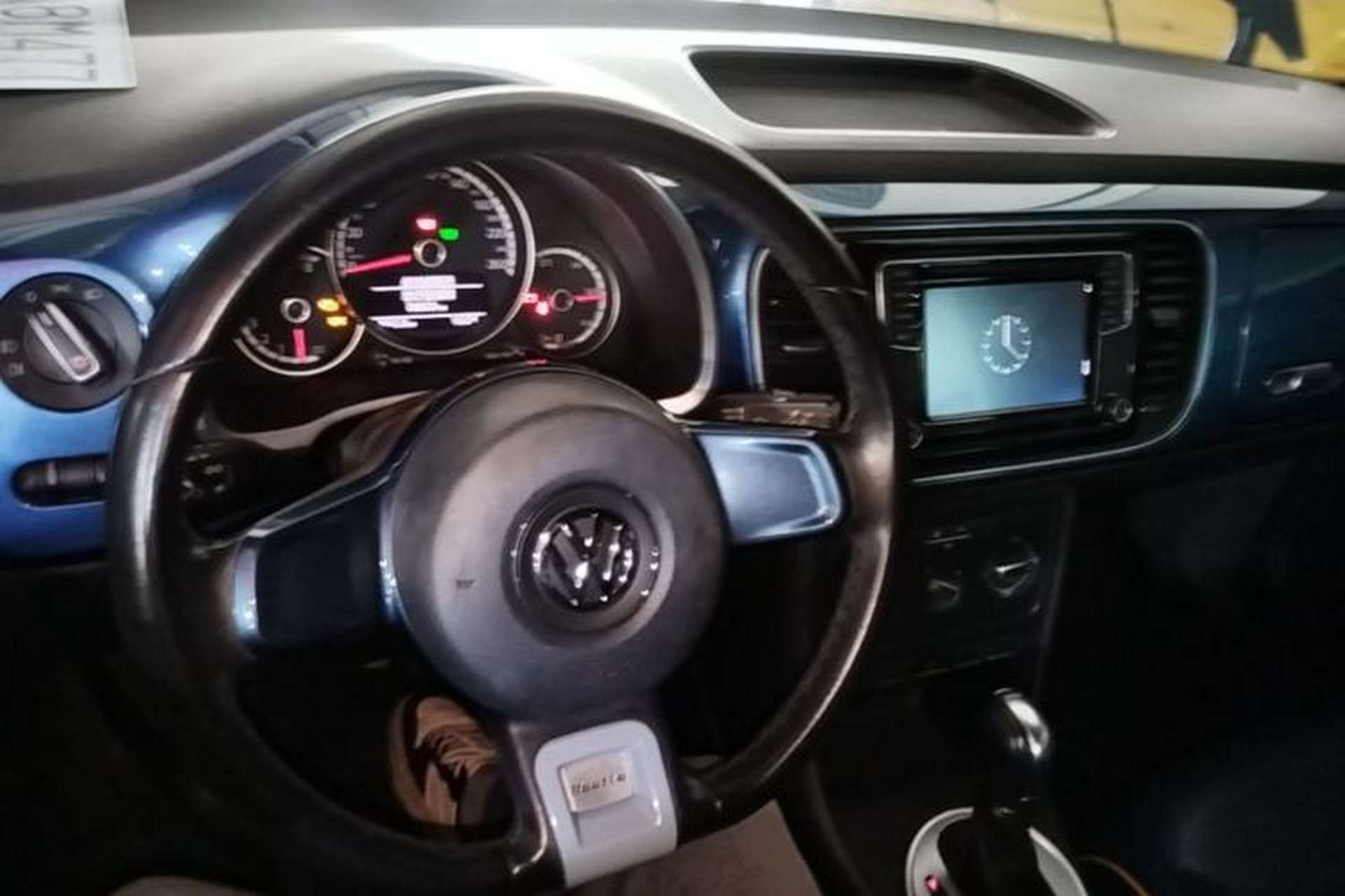 Used Volkswagen Beetle 2015 180TSI model Center Console