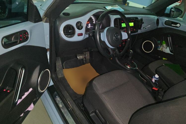 Used Volkswagen Beetle 2015 180TSI model Driver Seat